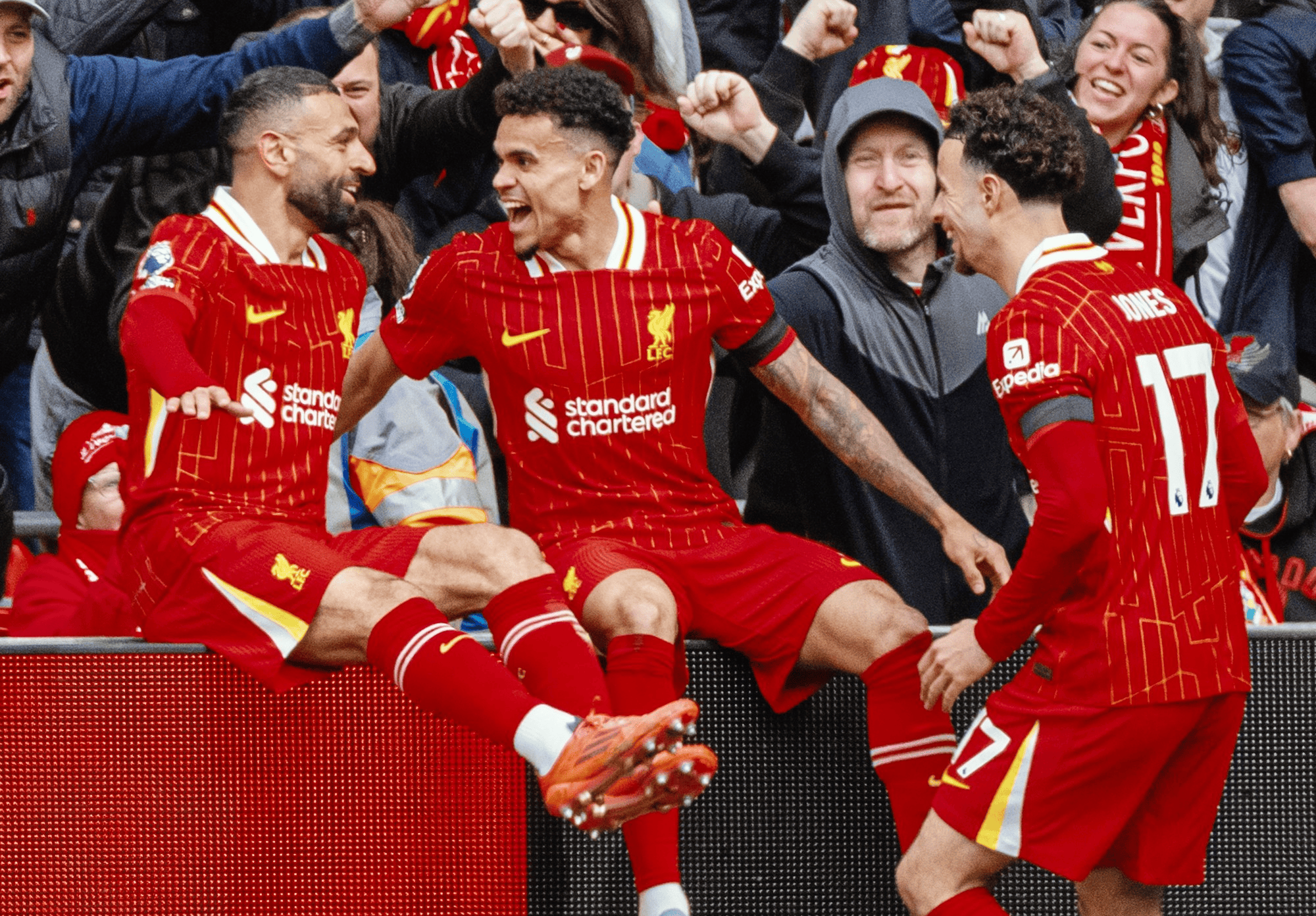 利物浦英超击败切尔西，萨拉赫传射建功(萨拉赫连续四个赛季进球20+ 加冕利物浦英超第一人)