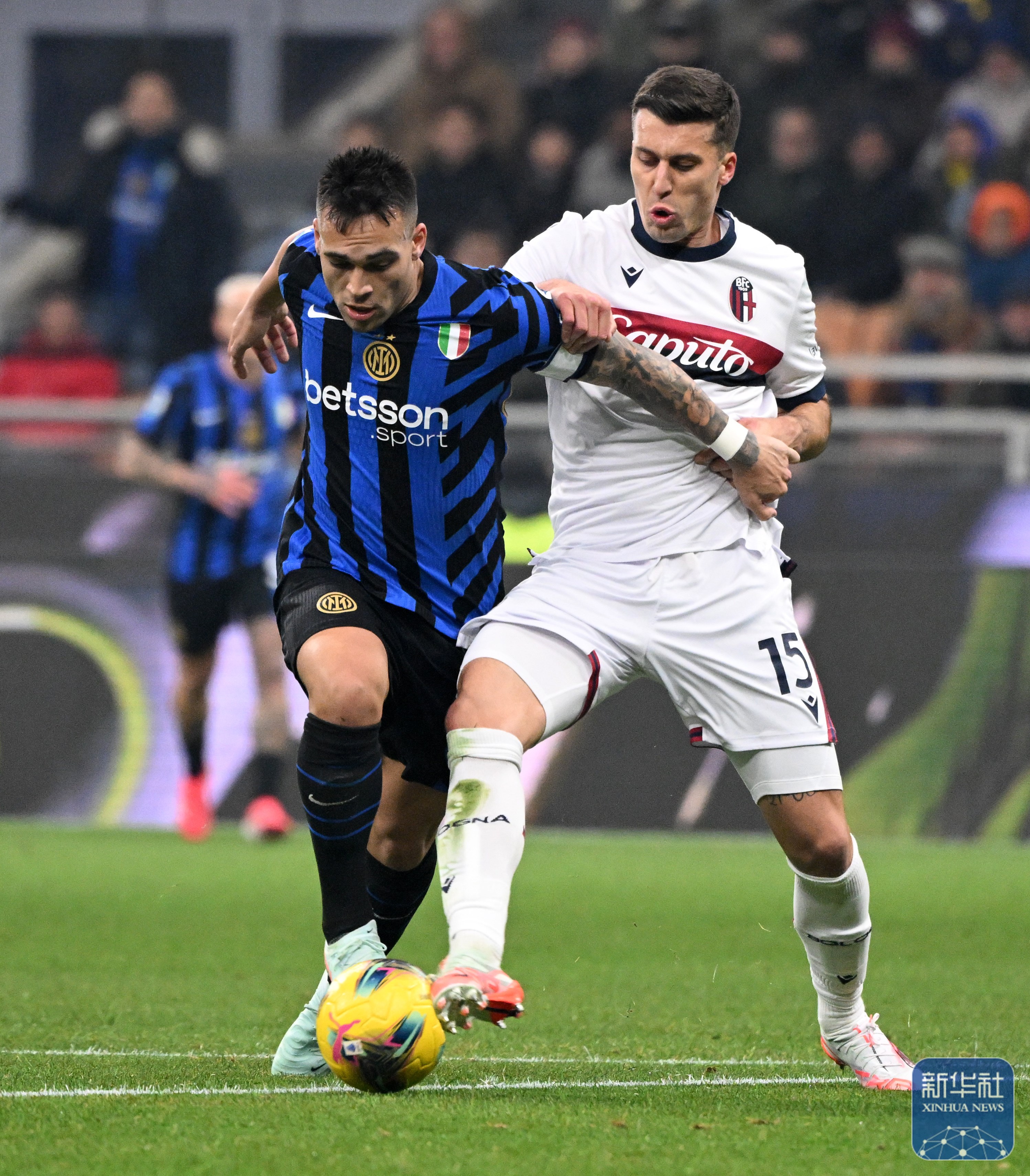 国际米兰意甲击败乌迪内斯巴雷拉远射命中